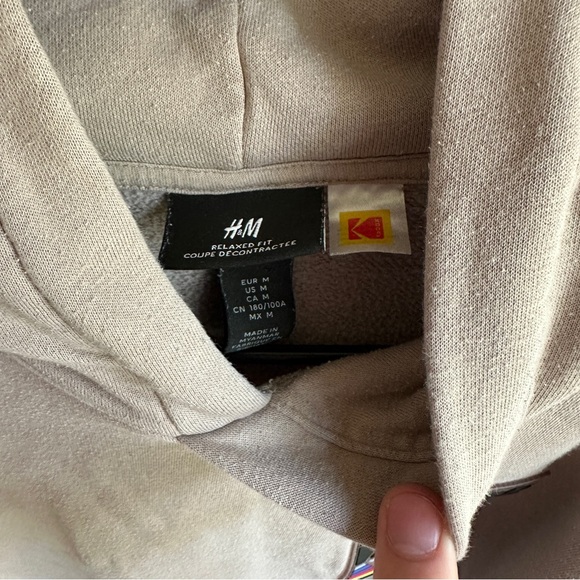 H&M x Kodak Kodacolor Hoodie – Beige – Men’s Medium - Picture 3 of 5